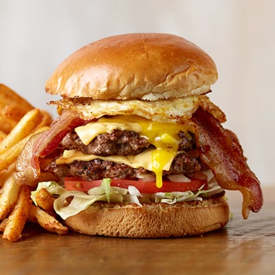 Bacon Cheeseburger, Bubba's 33 Burgers